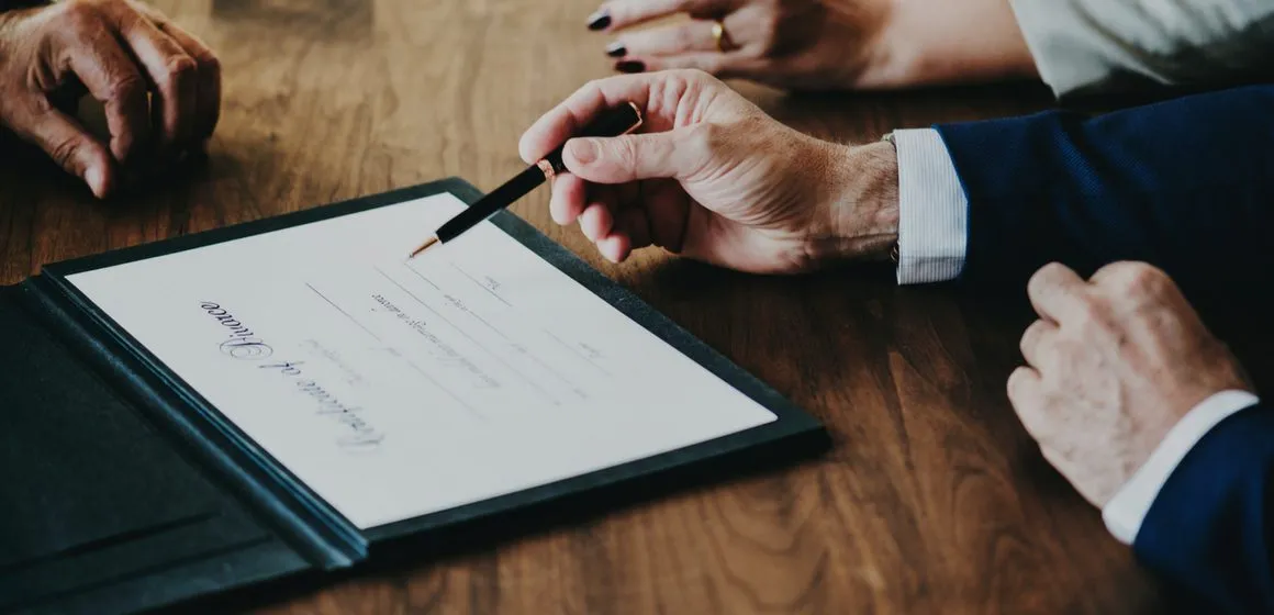 Qual é a deficiência que dá direito à concorrer como PNE?