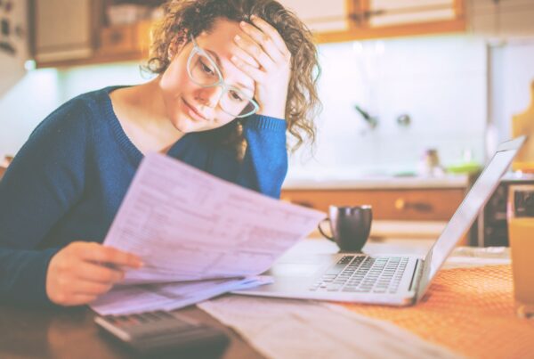 devolução de valores erário pagos indevidamente oa servidor publico boa-fé cobrança indevida pelo órgão e pela adminsitração erro